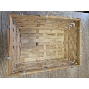 Panier cadeau vide prêt à être garni